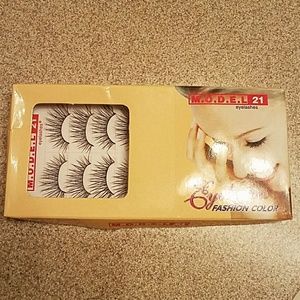 False Lashes- 10 pairs